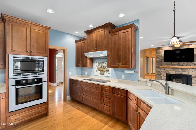 287 Saylor Hill Road, Limestone, TN 37681