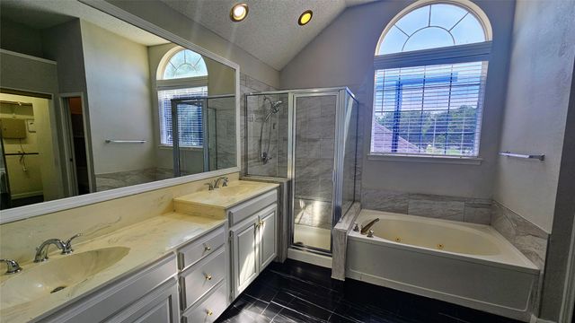 342 Arbor Court, Euless, TX 76039