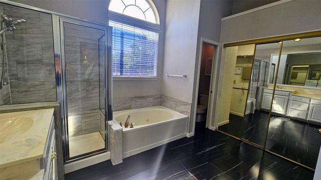 342 Arbor Court, Euless, TX 76039