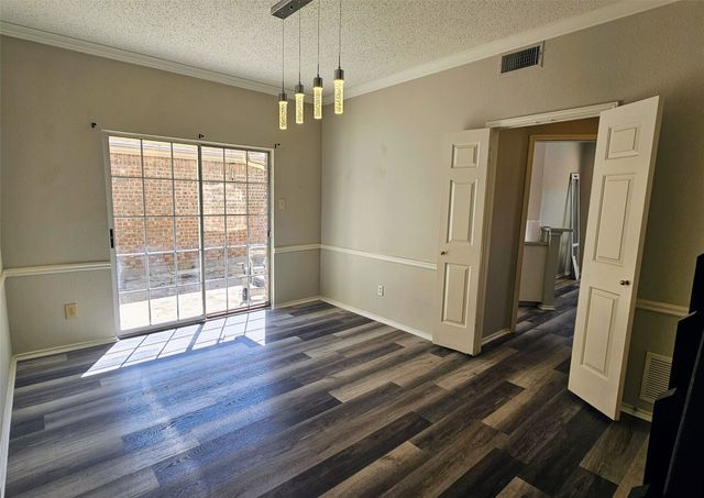 342 Arbor Court, Euless, TX 76039