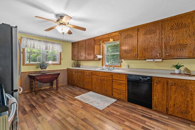 W8306 CLOVERLEAF LAKE ROAD, Clintonville, WI 54929