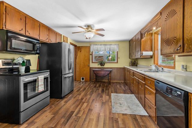W8306 CLOVERLEAF LAKE ROAD, Clintonville, WI 54929