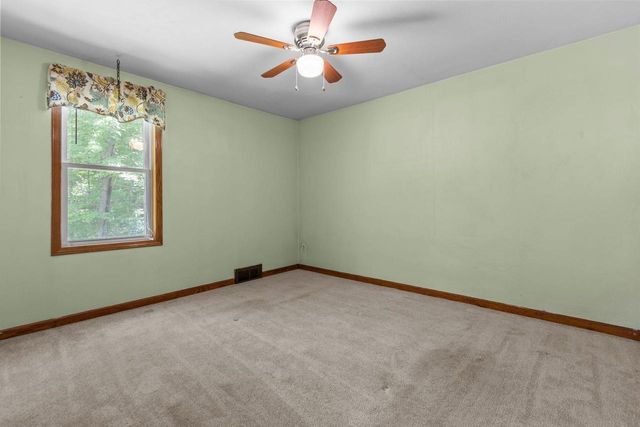 W8306 CLOVERLEAF LAKE ROAD, Clintonville, WI 54929