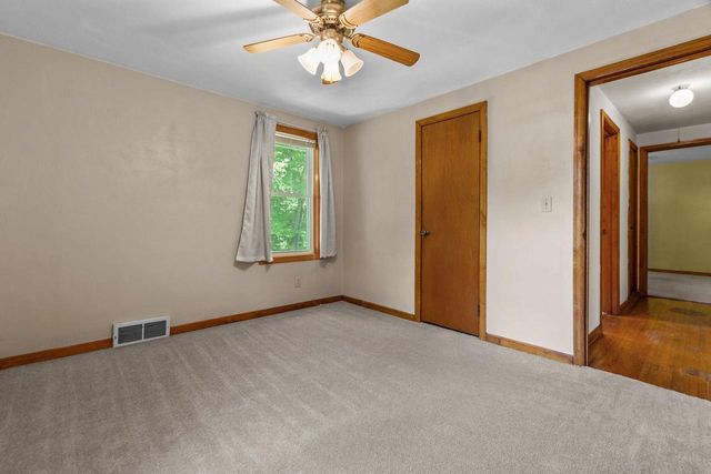 W8306 CLOVERLEAF LAKE ROAD, Clintonville, WI 54929