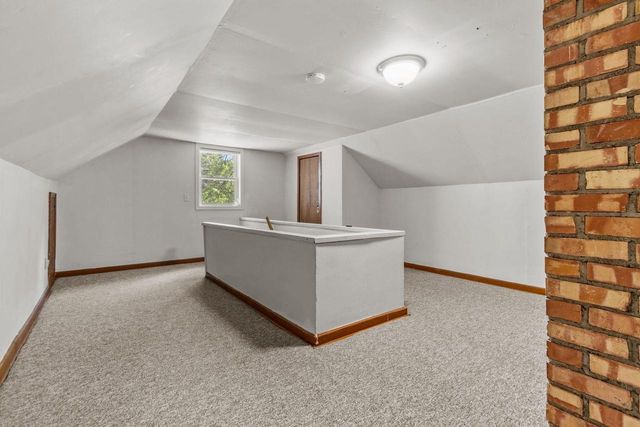 W8306 CLOVERLEAF LAKE ROAD, Clintonville, WI 54929
