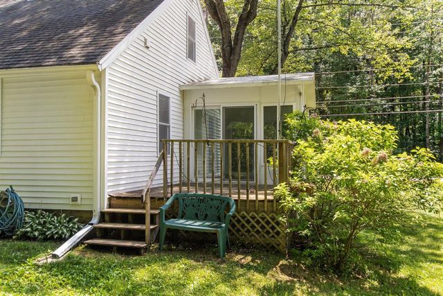 W8306 CLOVERLEAF LAKE ROAD, Clintonville, WI 54929