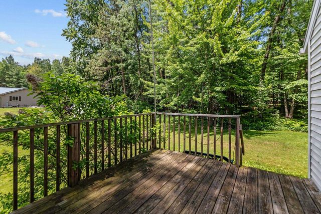 W8306 CLOVERLEAF LAKE ROAD, Clintonville, WI 54929