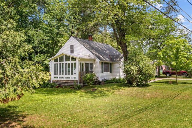 W8306 CLOVERLEAF LAKE ROAD, Clintonville, WI 54929