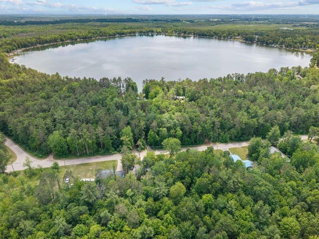 W8306 CLOVERLEAF LAKE ROAD, Clintonville, WI 54929