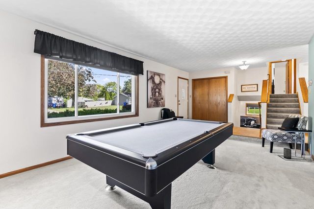 1901 E BLUEBIRD LANE, Appleton, WI 54915
