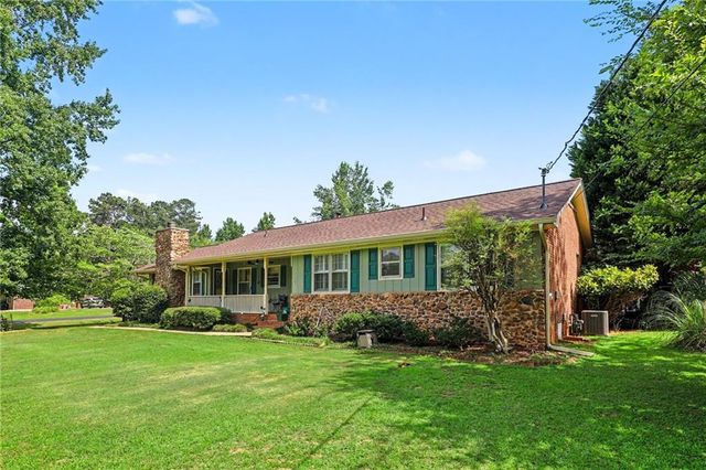 105 Gantt Lane, Fayetteville, GA 30215