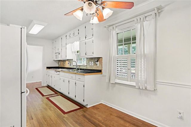 105 Gantt Lane, Fayetteville, GA 30215