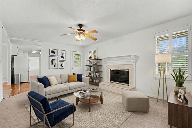 105 Gantt Lane, Fayetteville, GA 30215
