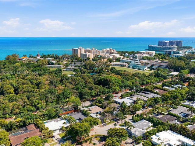 291 E Shore Drive E, Miami, FL 33133