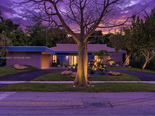 291 E Shore Drive E, Miami, FL 33133