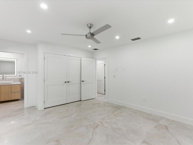 291 E Shore Drive E, Miami, FL 33133
