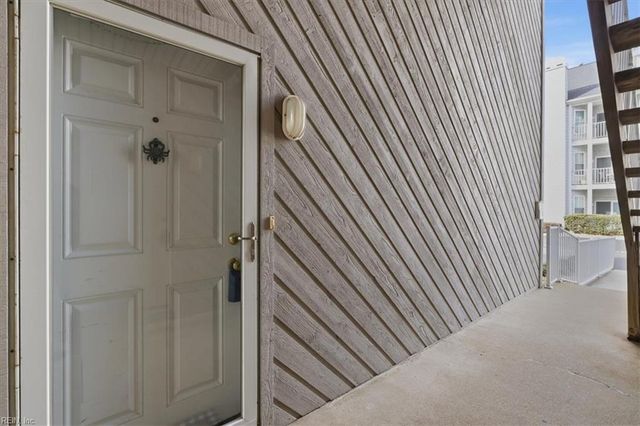 2312 Beach Haven Dr Apt 102, Virginia Beach, VA 23451