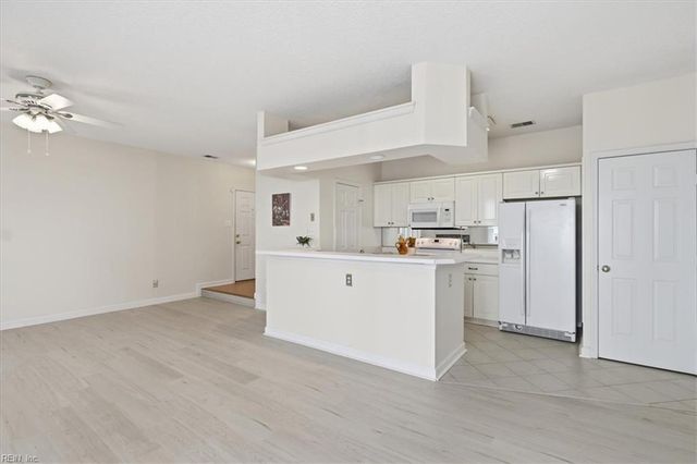 2312 Beach Haven Dr Apt 102, Virginia Beach, VA 23451