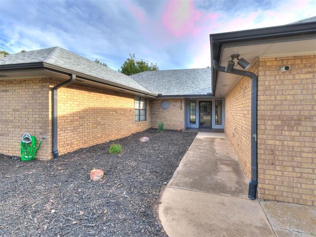 6720 Basswood Canyon Road, Oklahoma City, OK 73162