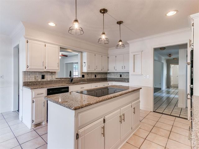 6720 Basswood Canyon Road, Oklahoma City, OK 73162