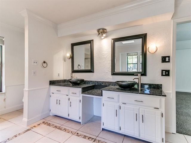 6720 Basswood Canyon Road, Oklahoma City, OK 73162