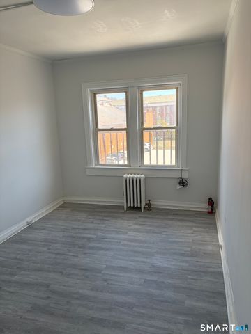 351 Greenwich Avenue 3, Greenwich, CT 06830