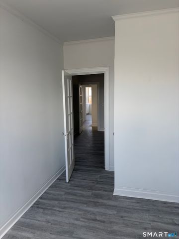 351 Greenwich Avenue 3, Greenwich, CT 06830