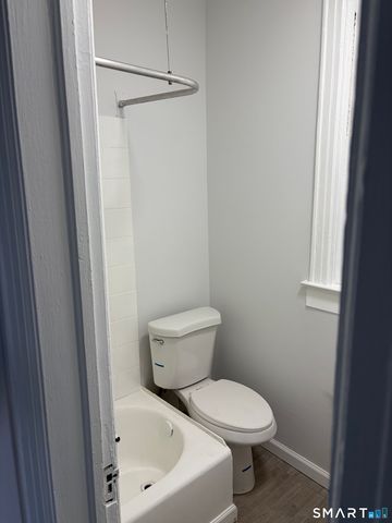 351 Greenwich Avenue 3, Greenwich, CT 06830