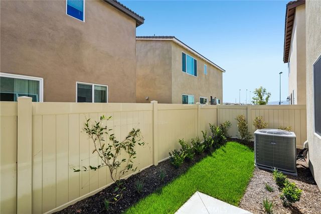 1133 Tropic Court, Redlands, CA 92374