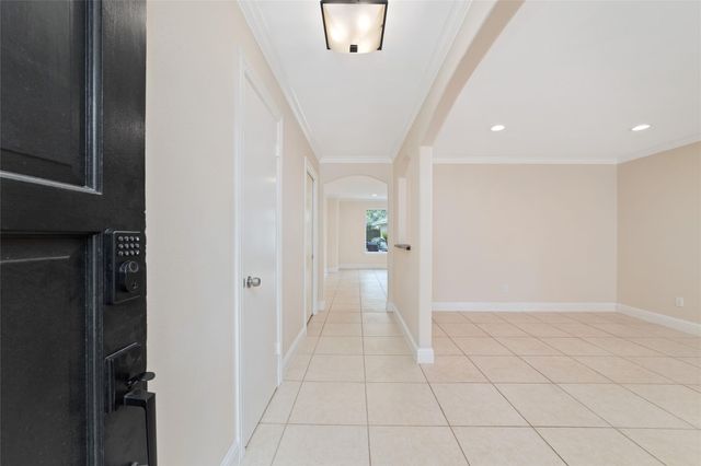 5643 Cheena Drive, Houston, TX 77096