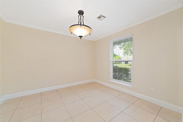 5643 Cheena Drive, Houston, TX 77096