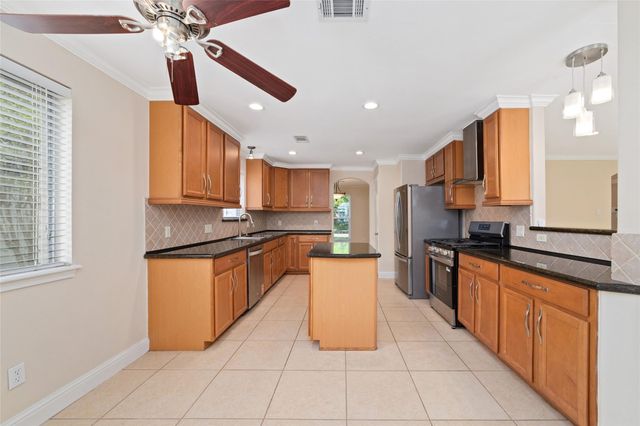 5643 Cheena Drive, Houston, TX 77096