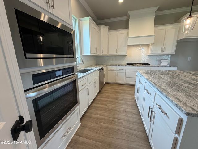 305 Sweet Harvest Road, Youngsville, LA 70592