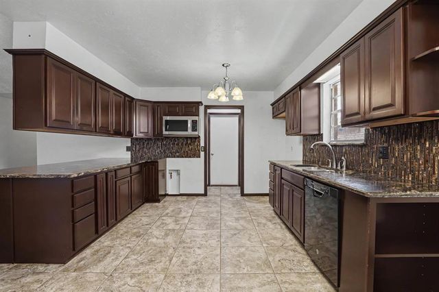 1437 SW 93rd Street, Oklahoma City, OK 73159