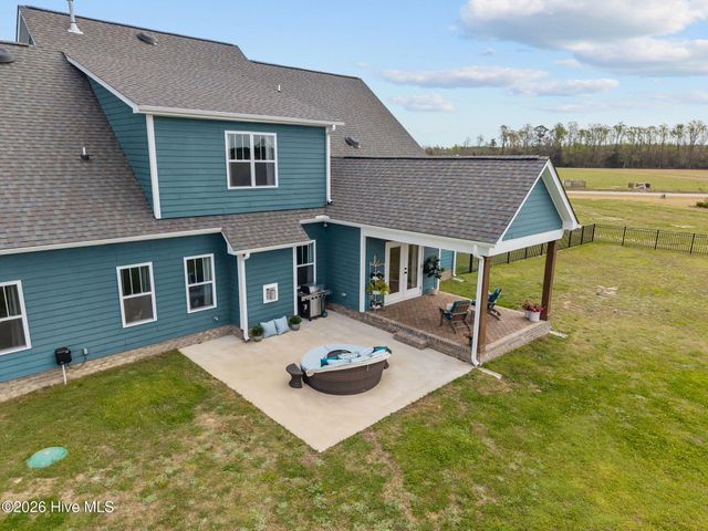 2754 Windflower Lane, Grimesland, NC 27837