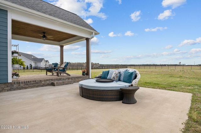 2754 Windflower Lane, Grimesland, NC 27837