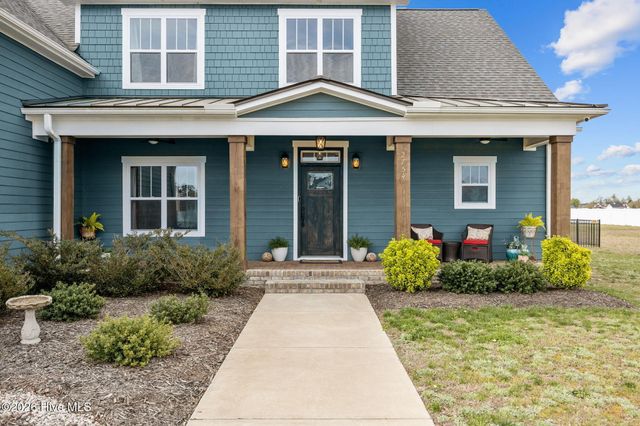 2754 Windflower Lane, Grimesland, NC 27837