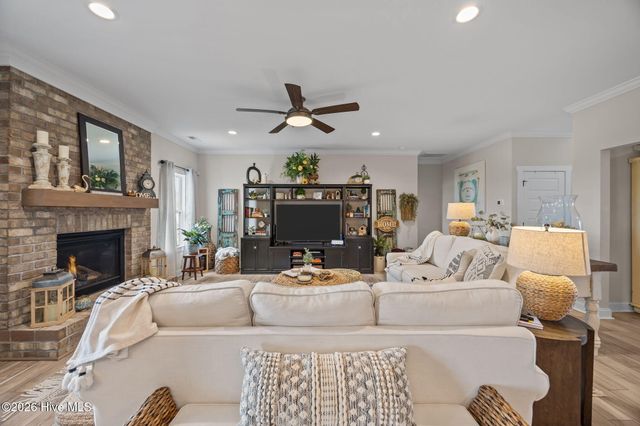 2754 Windflower Lane, Grimesland, NC 27837