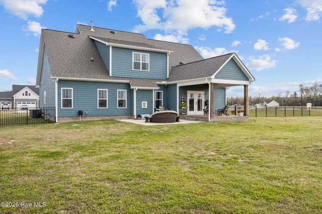2754 Windflower Lane, Grimesland, NC 27837