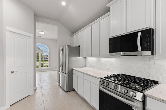 112 Dina Lane, Montgomery, TX 77356
