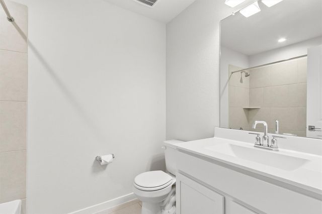 112 Dina Lane, Montgomery, TX 77356