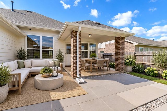 112 Dina Lane, Montgomery, TX 77356
