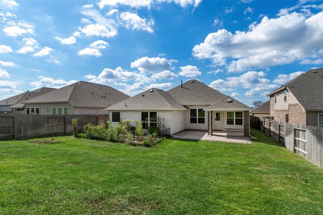 112 Dina Lane, Montgomery, TX 77356