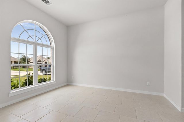 112 Dina Lane, Montgomery, TX 77356