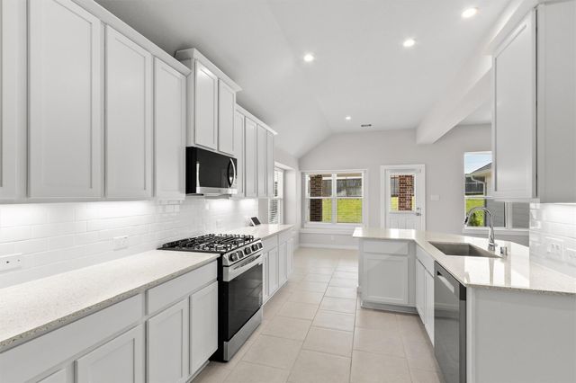 112 Dina Lane, Montgomery, TX 77356