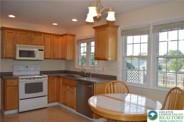 2705 Van Buren Road, Palmer Twp, PA 18045