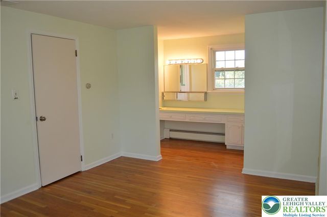 2705 Van Buren Road, Palmer Twp, PA 18045