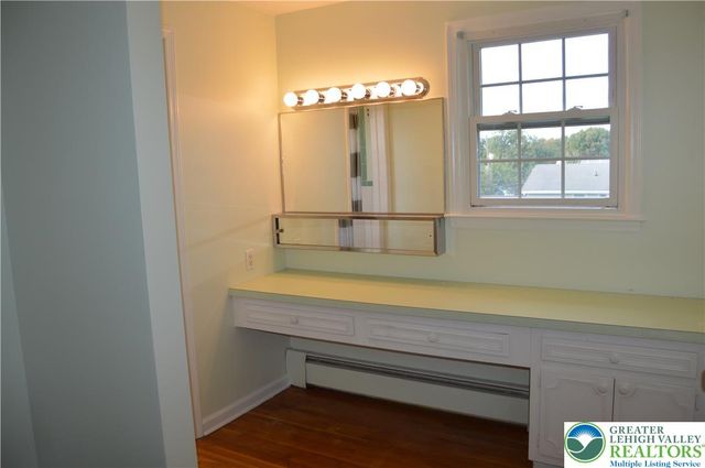 2705 Van Buren Road, Palmer Twp, PA 18045