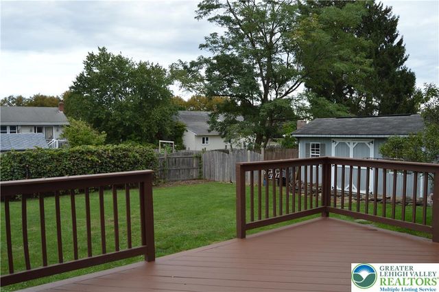 2705 Van Buren Road, Palmer Twp, PA 18045