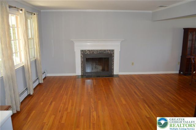 2705 Van Buren Road, Palmer Twp, PA 18045